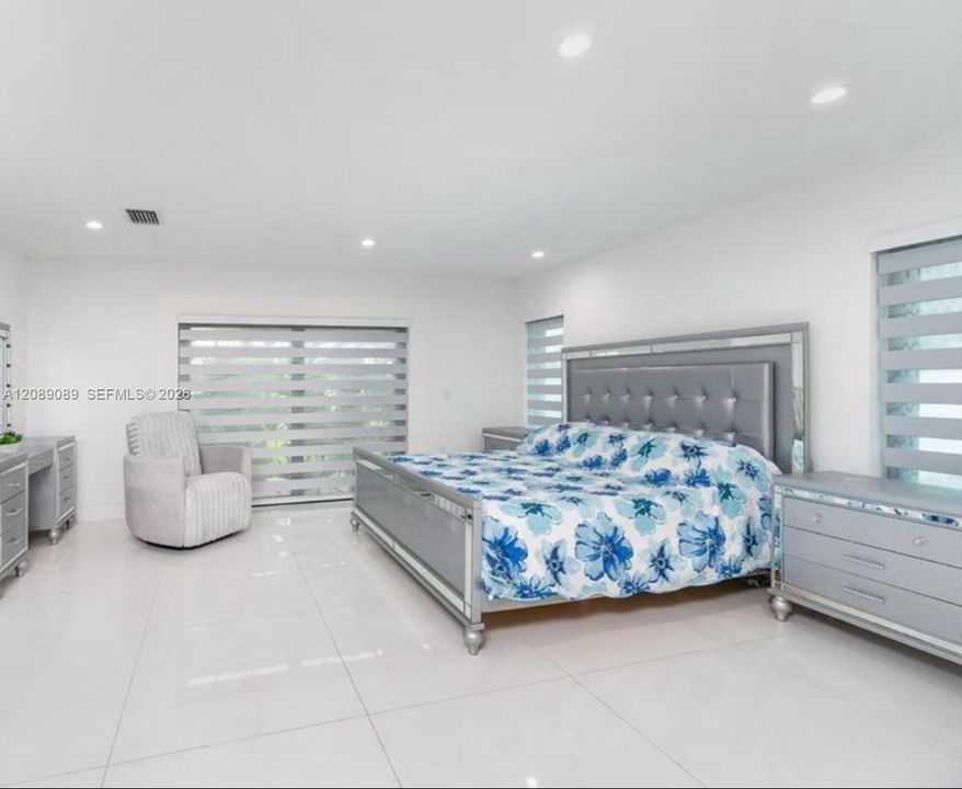 For Sale: $1,400,000 (4 beds, 4 baths, 2761 Square Feet)