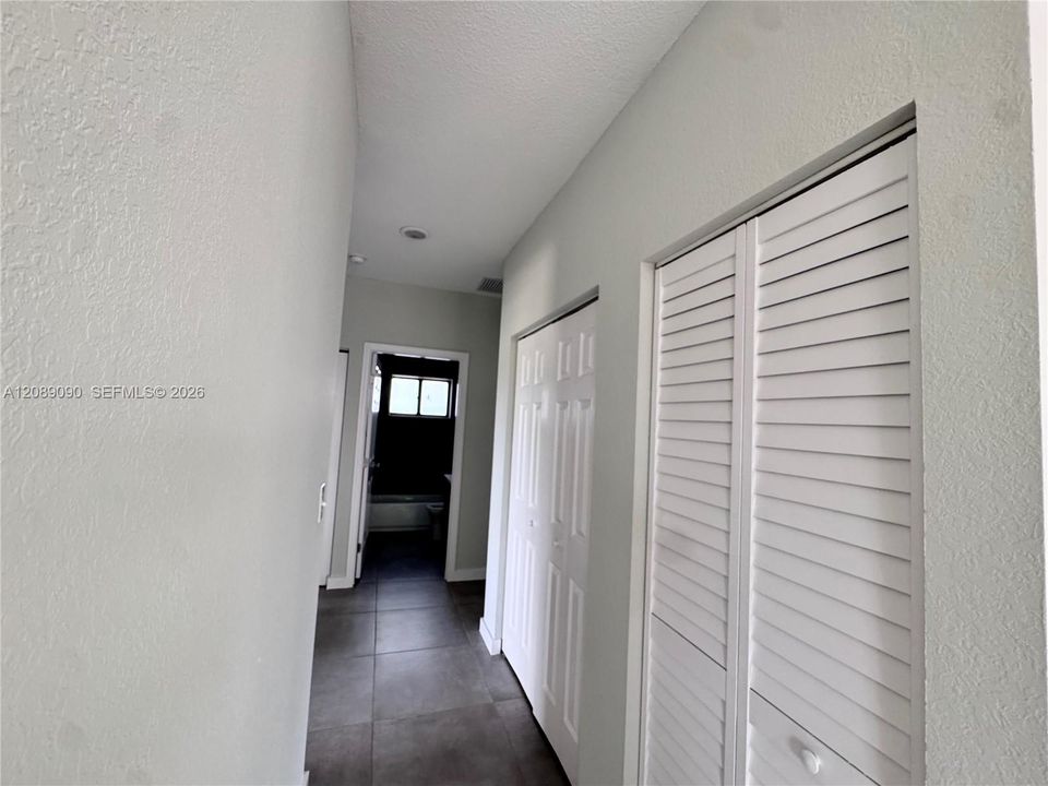 В аренду: $3,000 (3 спален, 2 ванн, 1354 Квадратных фут)
