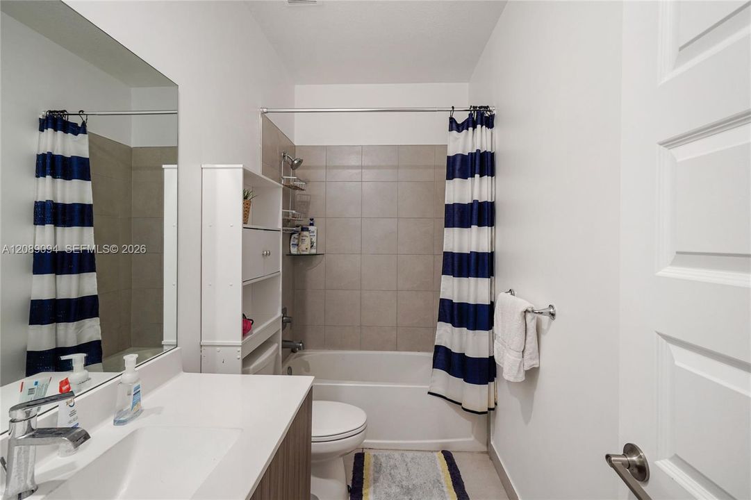 For Sale: $559,000 (3 beds, 2 baths, 1838 Square Feet)