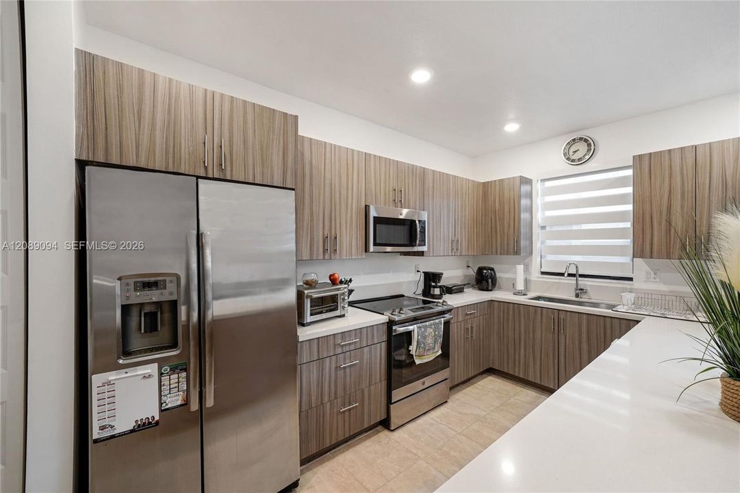 For Sale: $559,000 (3 beds, 2 baths, 1838 Square Feet)