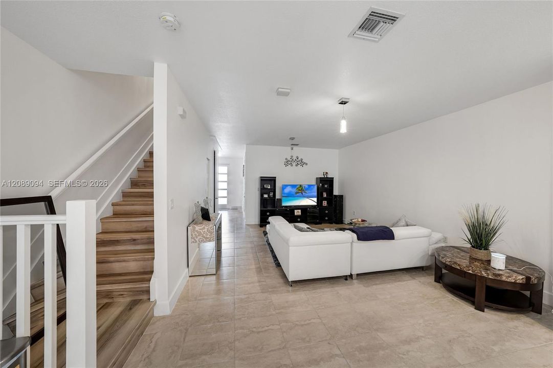 For Sale: $559,000 (3 beds, 2 baths, 1838 Square Feet)