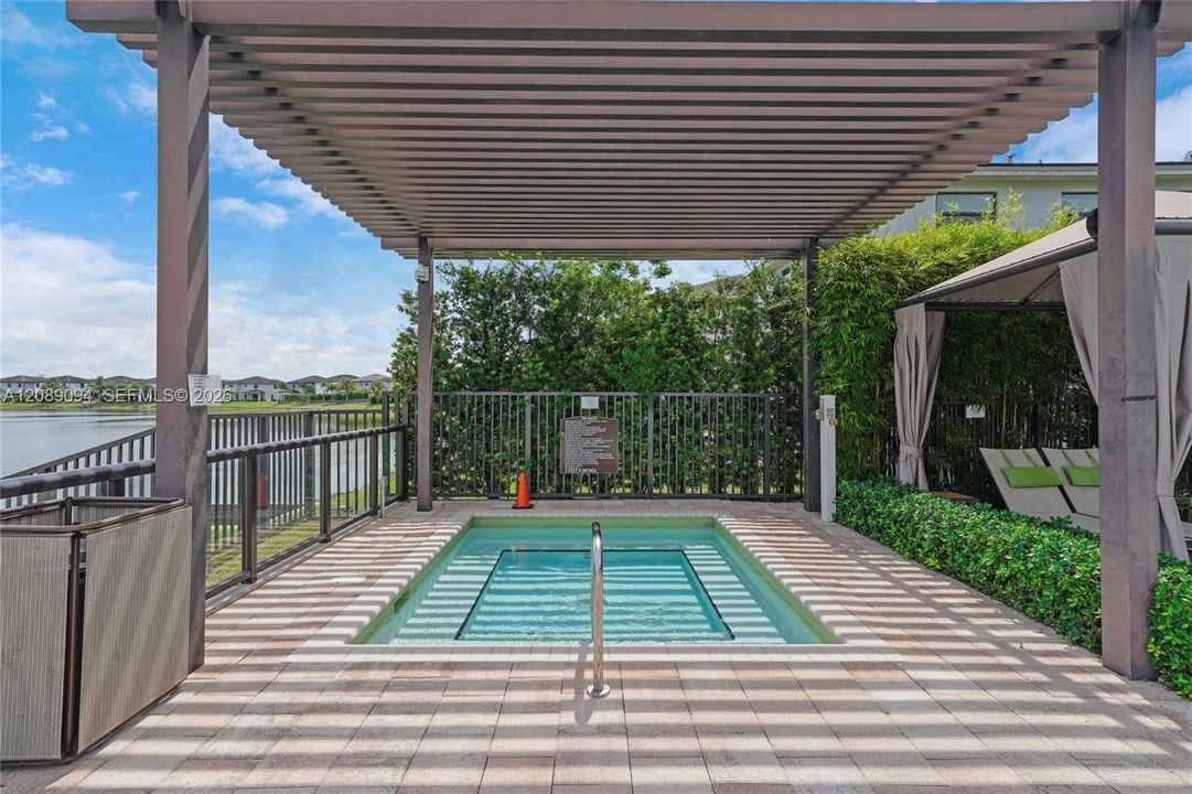 For Sale: $559,000 (3 beds, 2 baths, 1838 Square Feet)