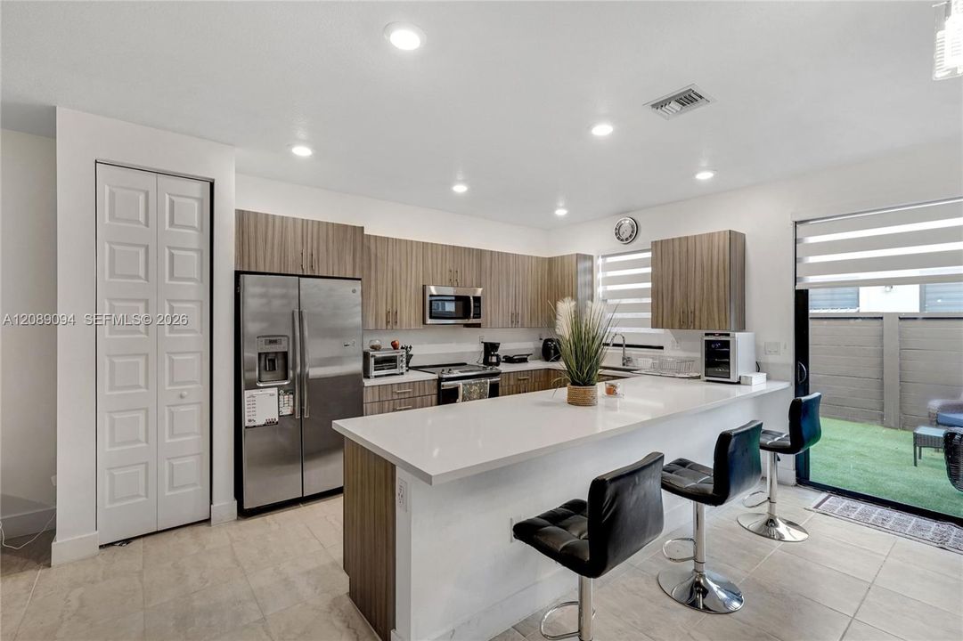 For Sale: $559,000 (3 beds, 2 baths, 1838 Square Feet)