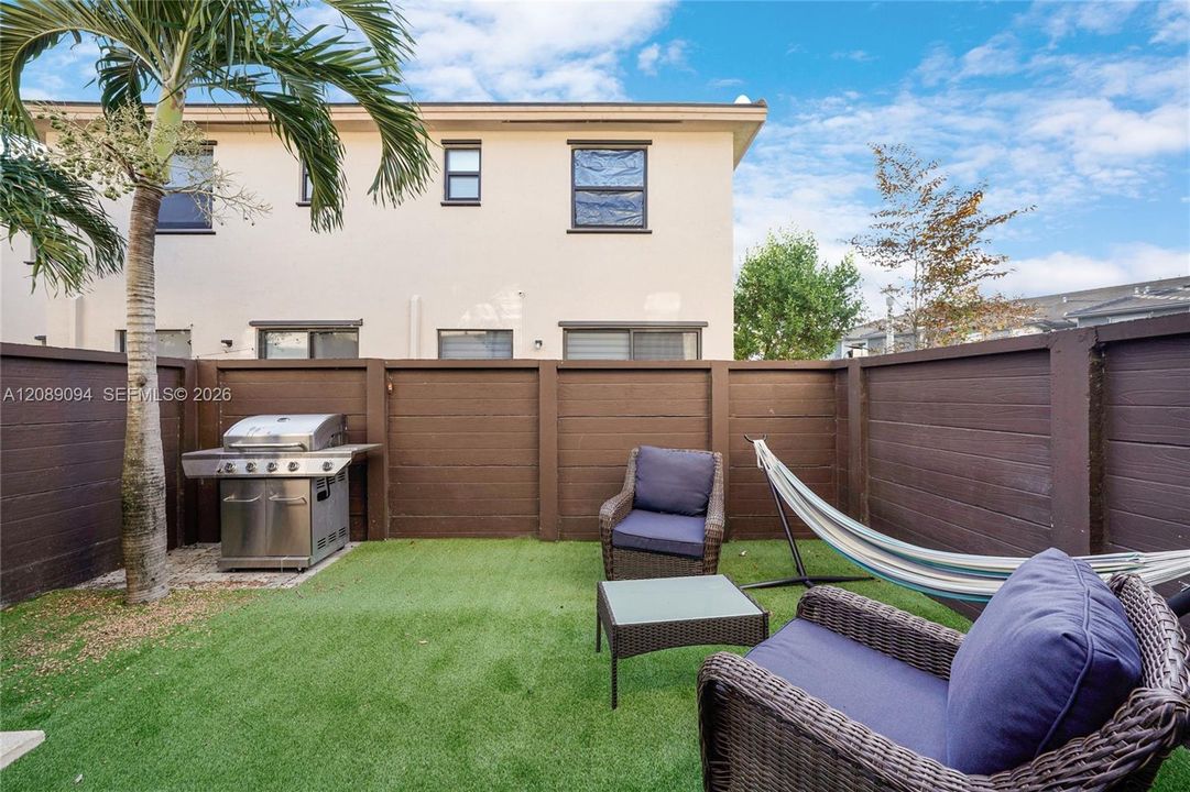 For Sale: $559,000 (3 beds, 2 baths, 1838 Square Feet)