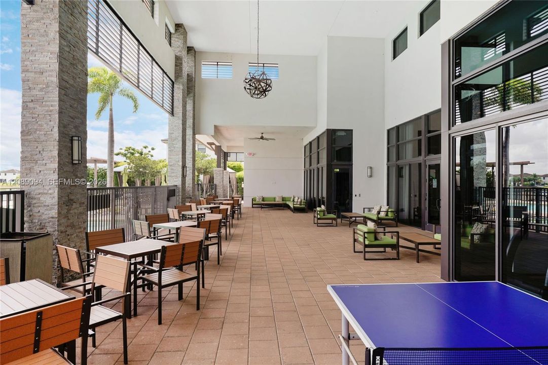 For Sale: $559,000 (3 beds, 2 baths, 1838 Square Feet)