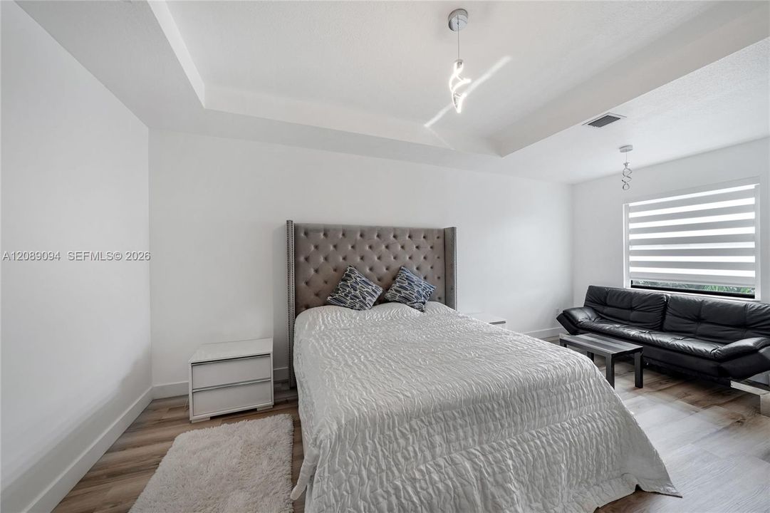 For Sale: $559,000 (3 beds, 2 baths, 1838 Square Feet)