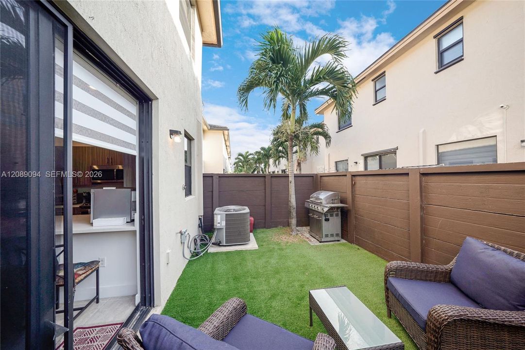 For Sale: $559,000 (3 beds, 2 baths, 1838 Square Feet)