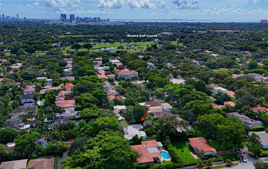 На продажу: $1,875,000 (4 спален, 2 ванн, 1932 Квадратных фут)