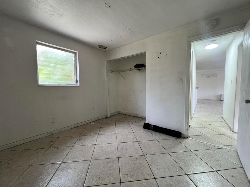 2nd Bedroom
