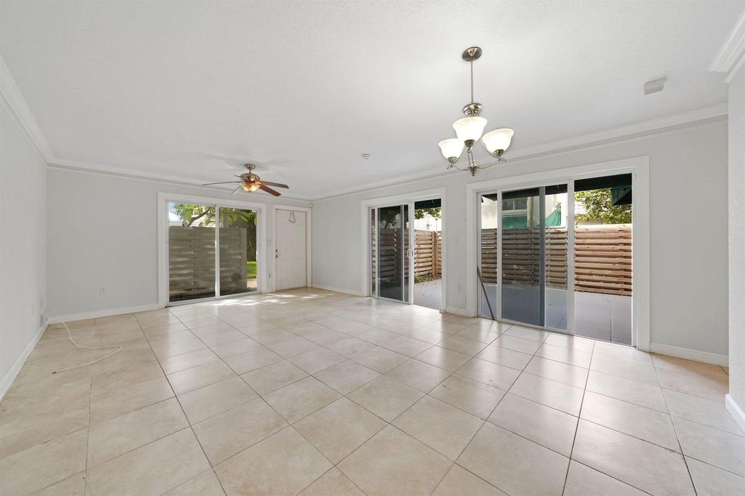 Living/Dinning Area
