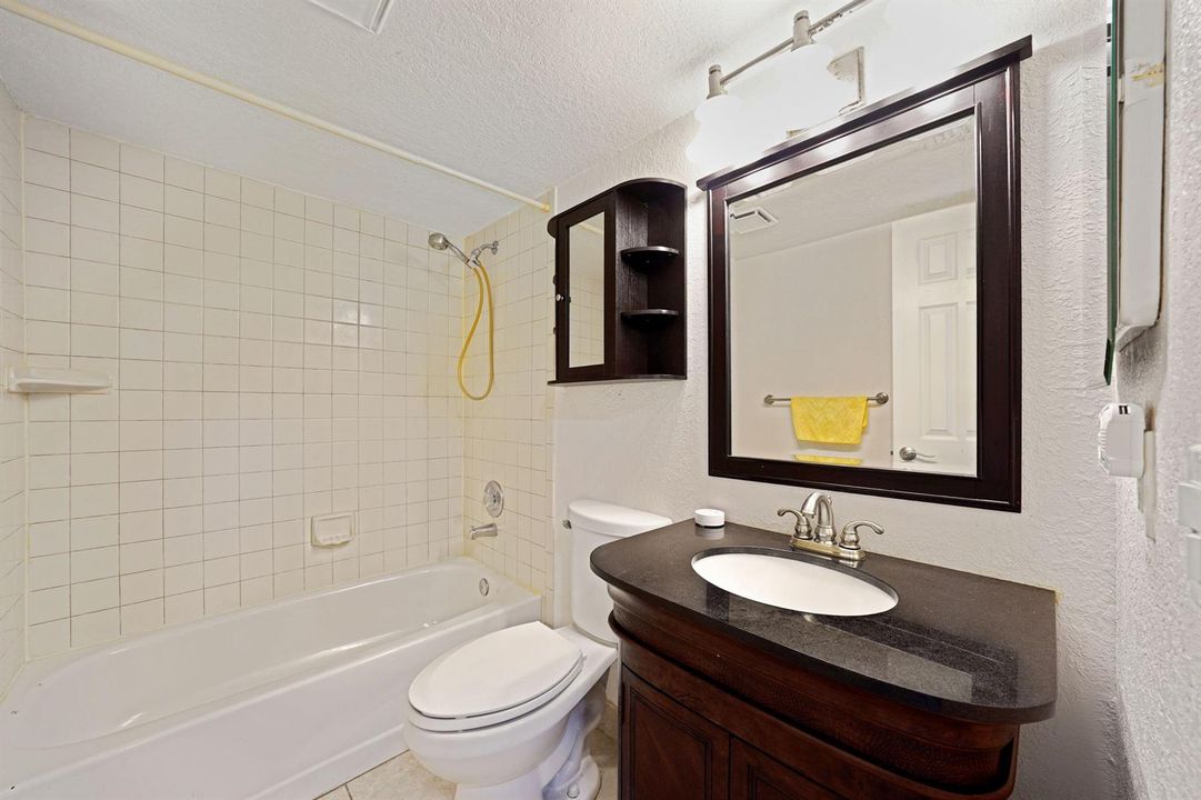 1 Full Bath