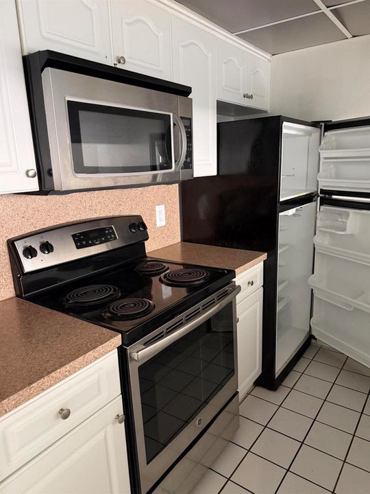8160 Kitchen 1