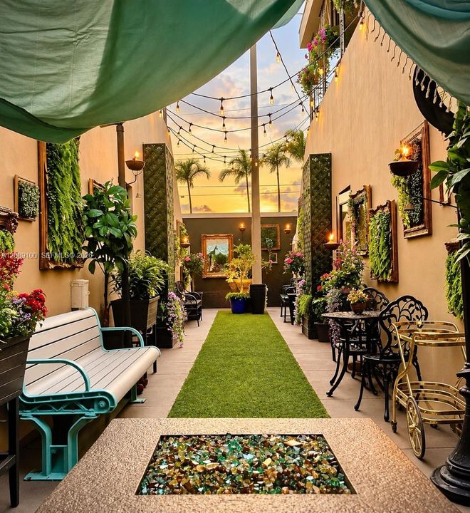 Private Courtyard
