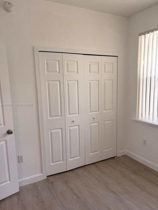 For Rent: $3,300 (4 beds, 3 baths, 1580 Square Feet)