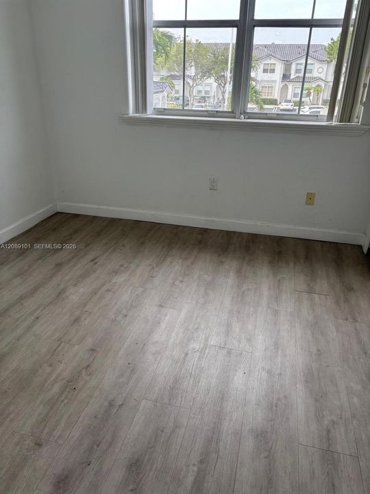 For Rent: $3,300 (4 beds, 3 baths, 1580 Square Feet)