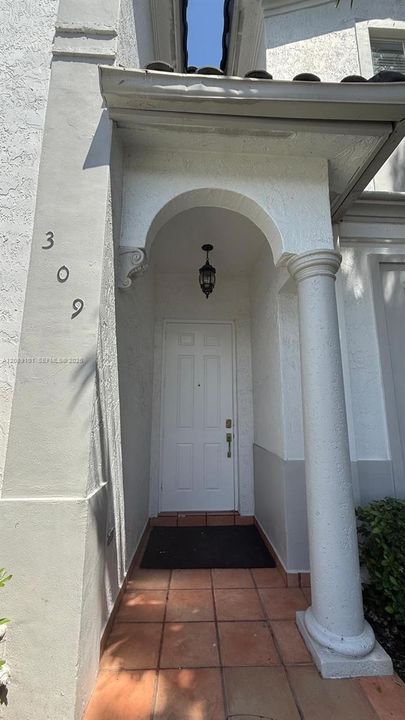 For Rent: $3,300 (4 beds, 3 baths, 1580 Square Feet)