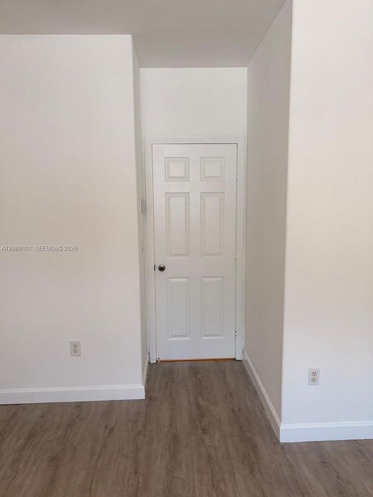 For Rent: $3,300 (4 beds, 3 baths, 1580 Square Feet)