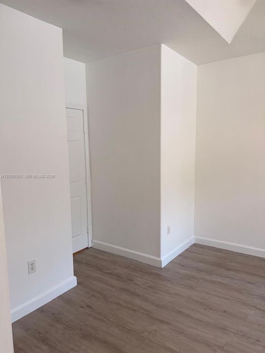For Rent: $3,300 (4 beds, 3 baths, 1580 Square Feet)