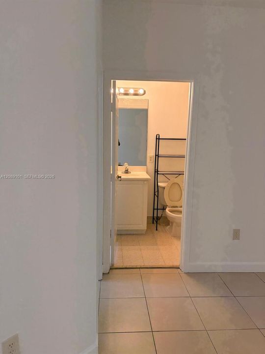 For Rent: $3,300 (4 beds, 3 baths, 1580 Square Feet)