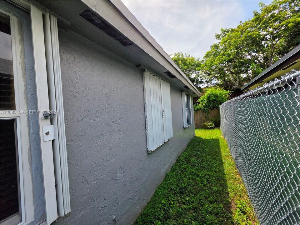 En Venta: $489,900 (4 camas, 2 baños, 1250 Pies cuadrados)