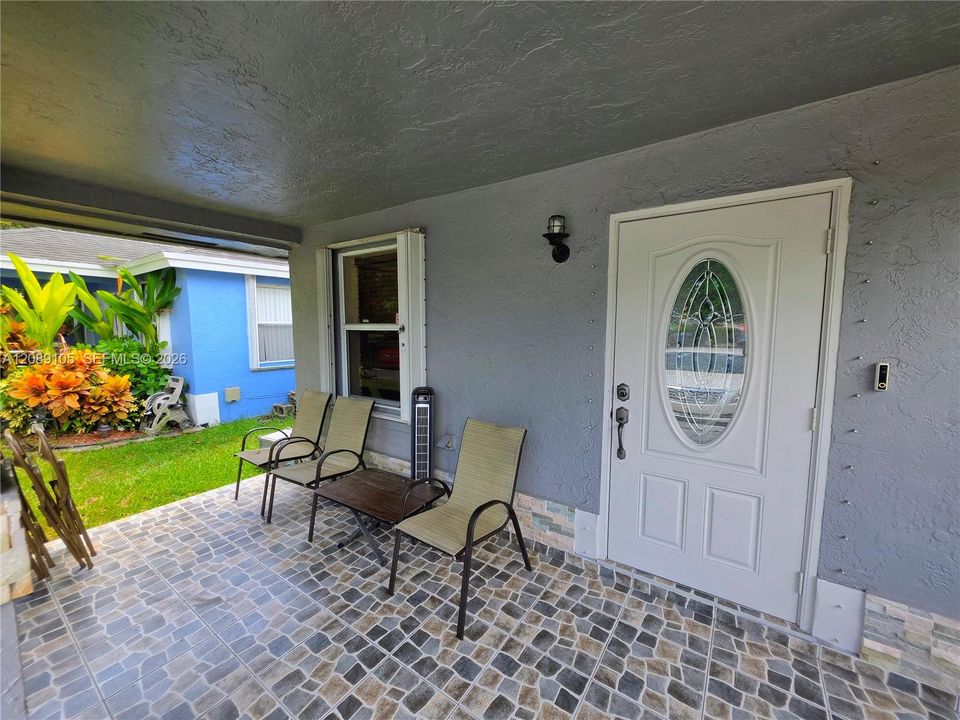 En Venta: $489,900 (4 camas, 2 baños, 1250 Pies cuadrados)