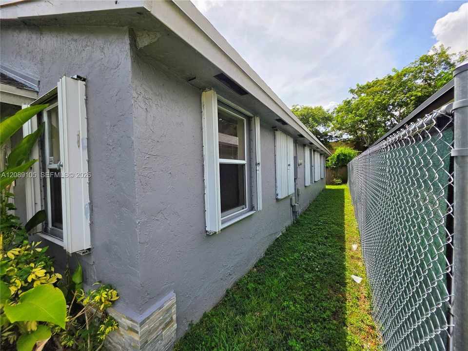 En Venta: $489,900 (4 camas, 2 baños, 1250 Pies cuadrados)