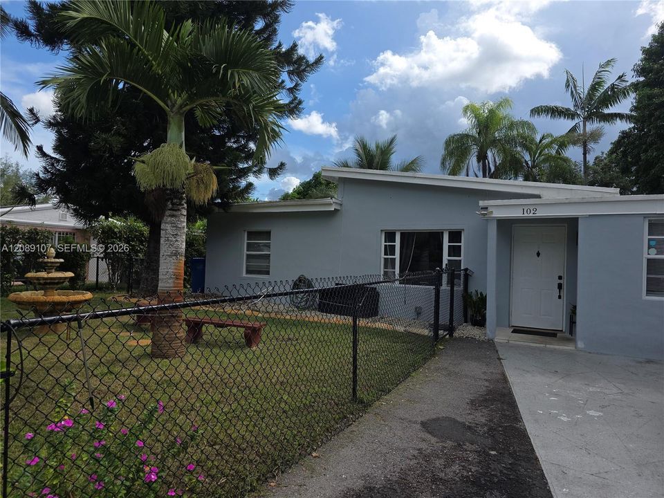En Venta: $500,000 (4 camas, 2 baños, 1106 Pies cuadrados)