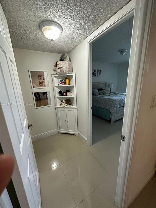 В аренду: $1,950 (1 спален, 1 ванн, 710 Квадратных фут)