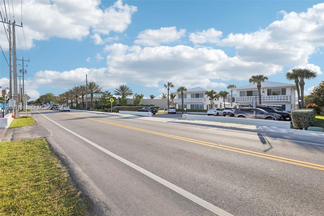 В аренду: $4,000 (2 спален, 2 ванн, 1083 Квадратных фут)