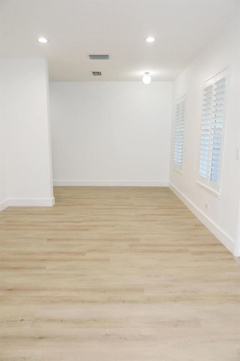 614 Palm St. Apt 2 West Palm Beach 33401