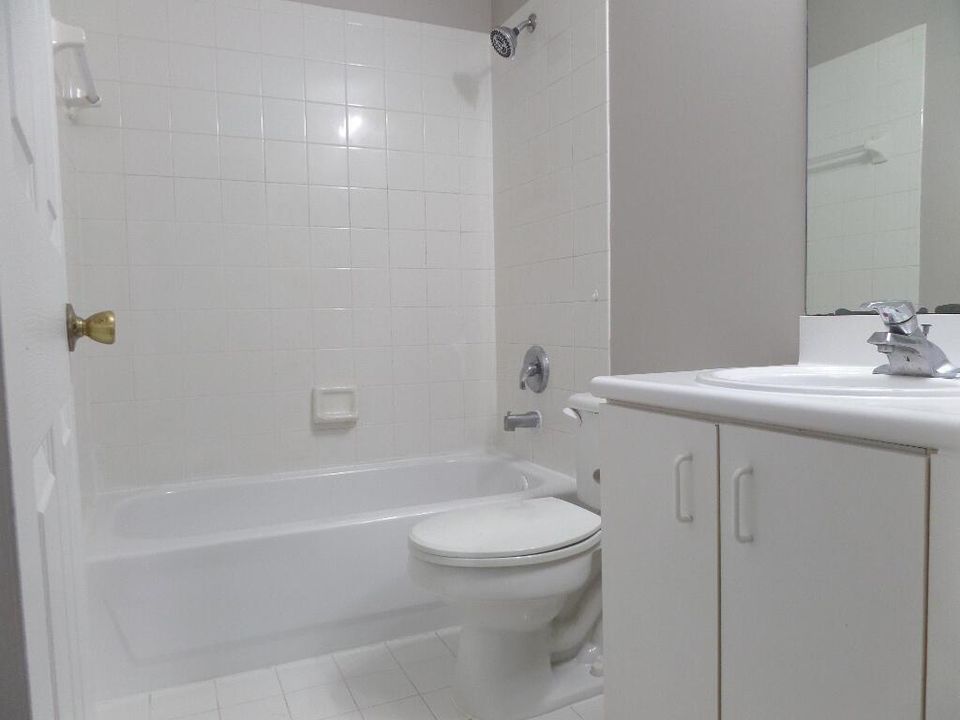 2nd Bathroom