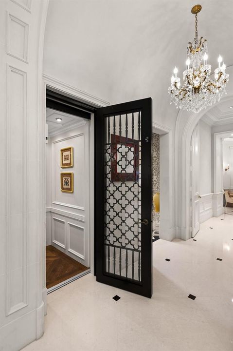 Elevator 2
