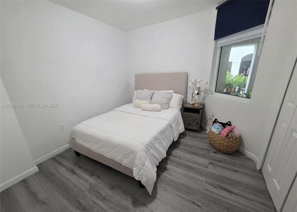 For Sale: $439,900 (3 beds, 2 baths, 1207 Square Feet)