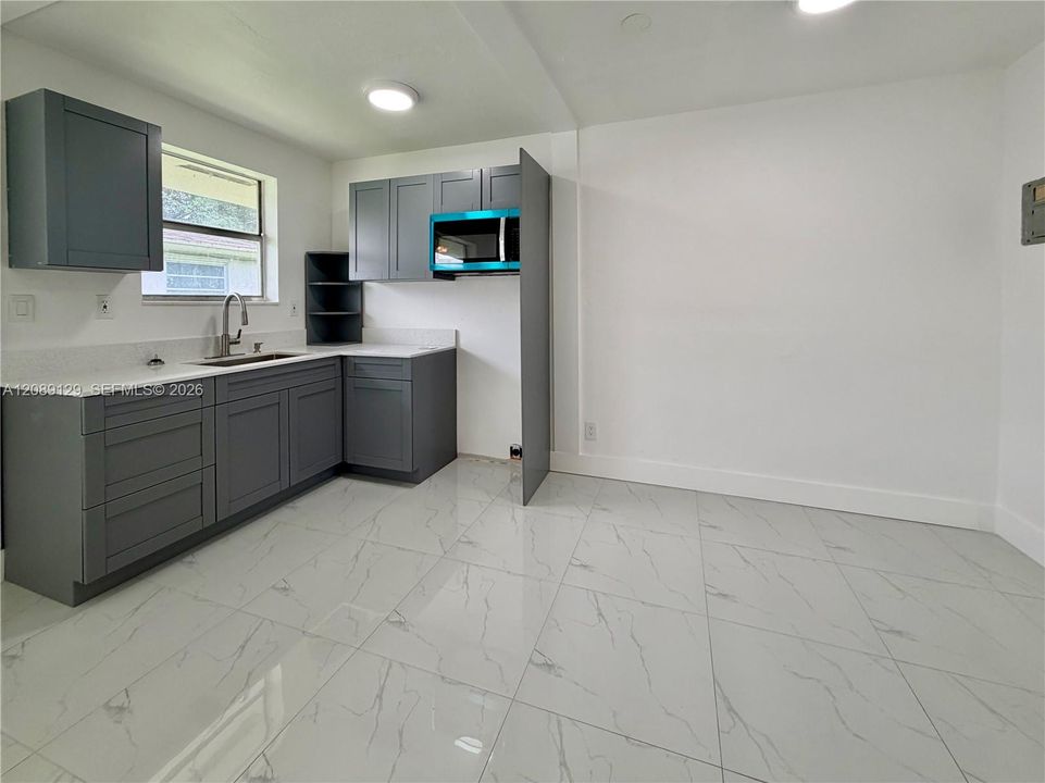 For Rent: $1,445 (1 beds, 1 baths, 0 Square Feet)