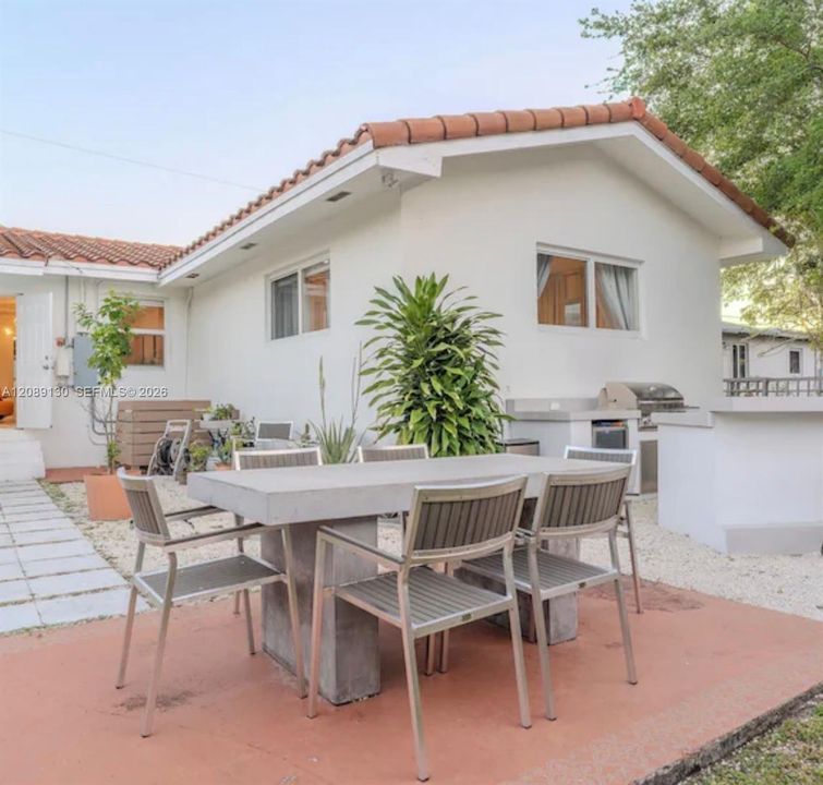 En Venta: $600,000 (3 camas, 2 baños, 1346 Pies cuadrados)