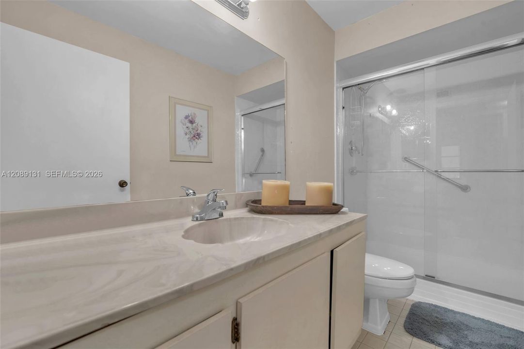 En Venta: $330,000 (3 camas, 2 baños, 1240 Pies cuadrados)
