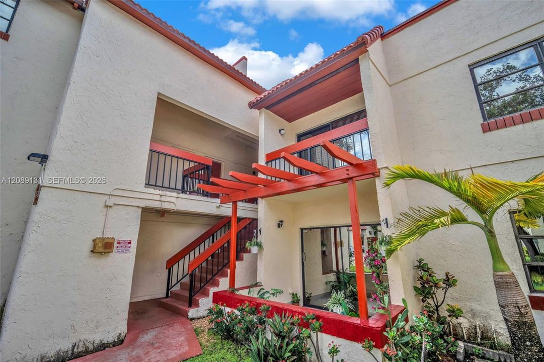 En Venta: $330,000 (3 camas, 2 baños, 1240 Pies cuadrados)