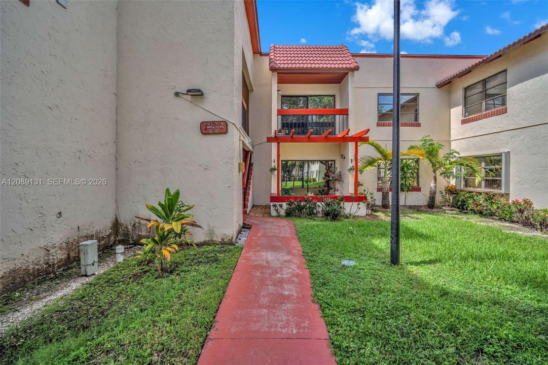 En Venta: $330,000 (3 camas, 2 baños, 1240 Pies cuadrados)