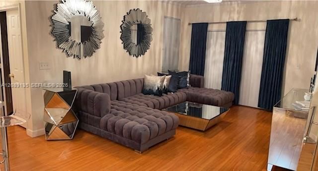 В аренду: $2,600 (3 спален, 2 ванн, 1321 Квадратных фут)
