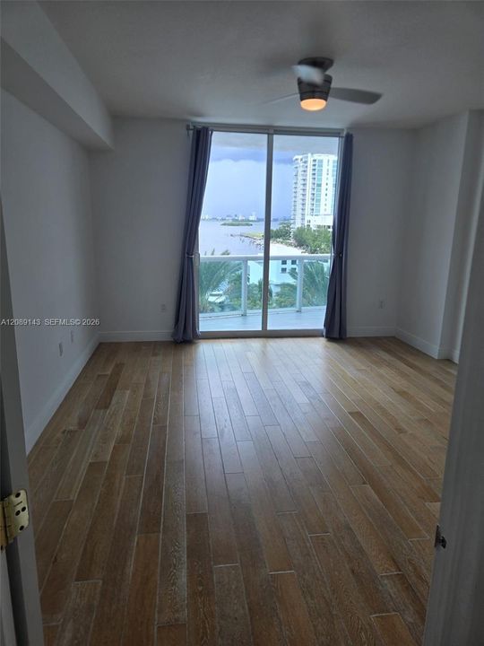 В аренду: $3,450 (2 спален, 2 ванн, 1274 Квадратных фут)