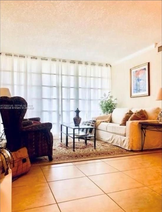 En Renta: $2,300 (2 camas, 1 baños, 688 Pies cuadrados)