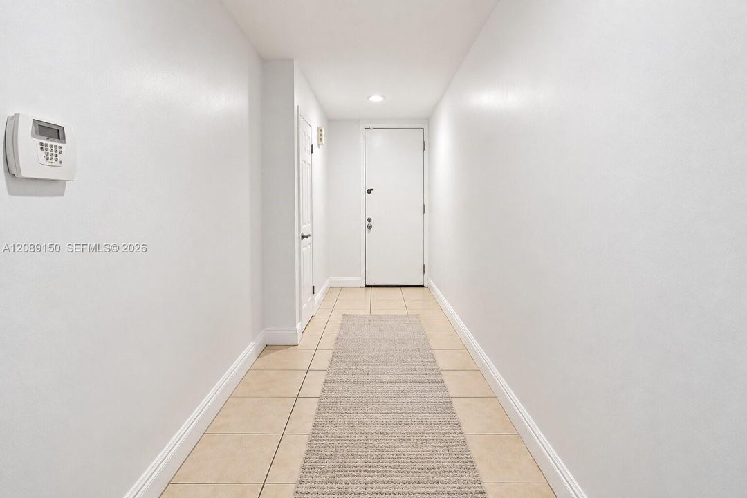 En Venta: $660,000 (3 camas, 2 baños, 2190 Pies cuadrados)