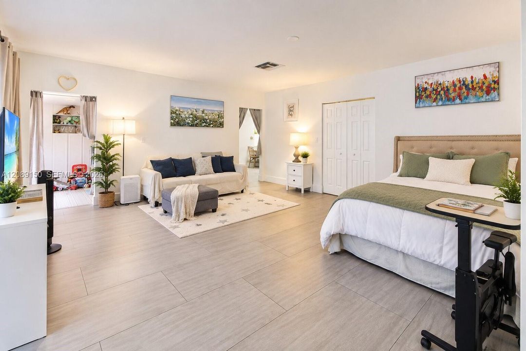 En Venta: $660,000 (3 camas, 2 baños, 2190 Pies cuadrados)
