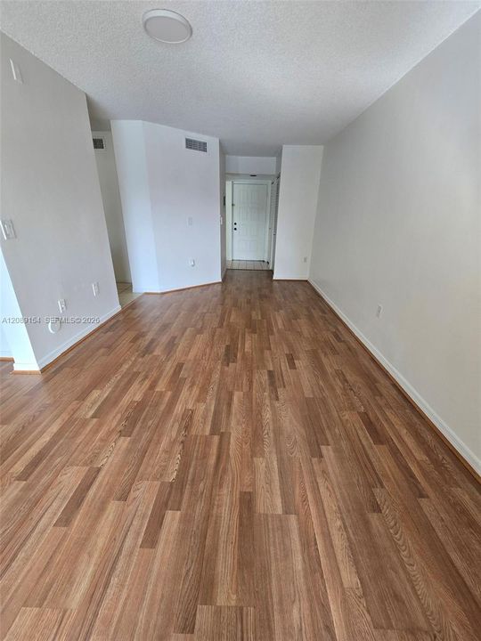 For Rent: $2,100 (1 beds, 1 baths, 602 Square Feet)