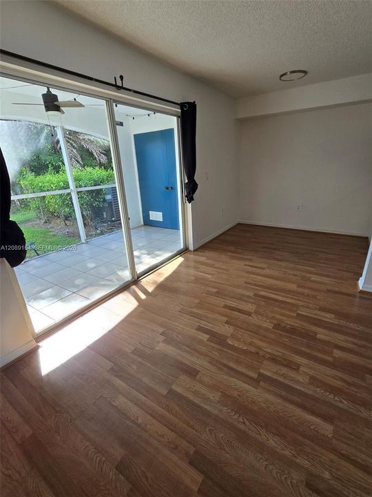 For Rent: $2,100 (1 beds, 1 baths, 602 Square Feet)