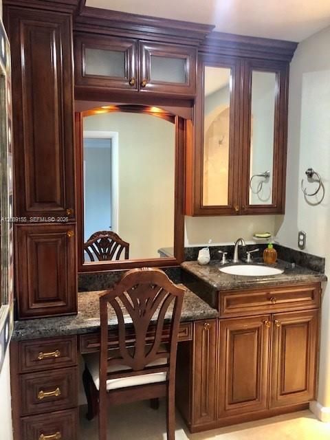 For Rent: $4,500 (3 beds, 2 baths, 1979 Square Feet)