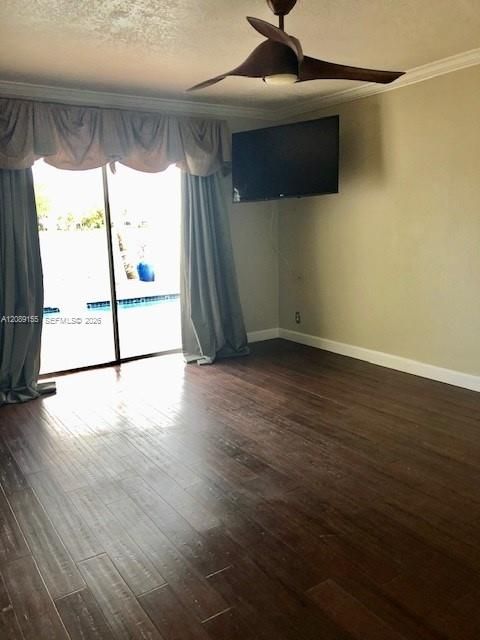 For Rent: $4,500 (3 beds, 2 baths, 1979 Square Feet)
