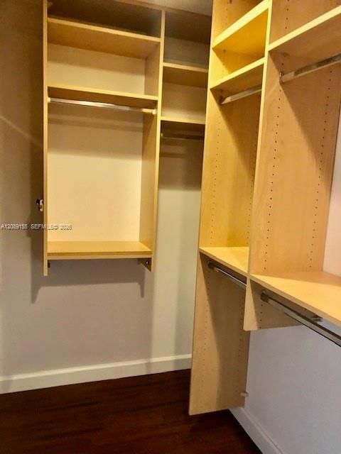 For Rent: $4,500 (3 beds, 2 baths, 1979 Square Feet)