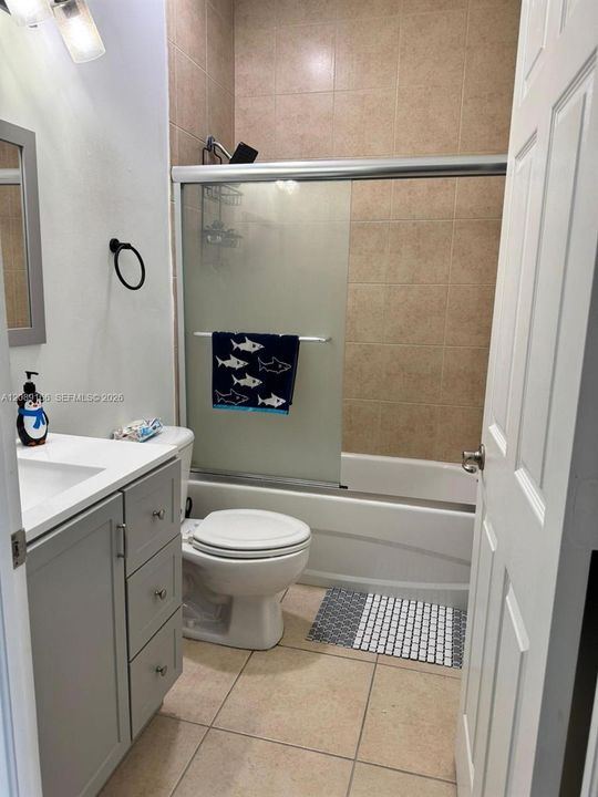 En Venta: $799,999 (4 camas, 4 baños, 2310 Pies cuadrados)