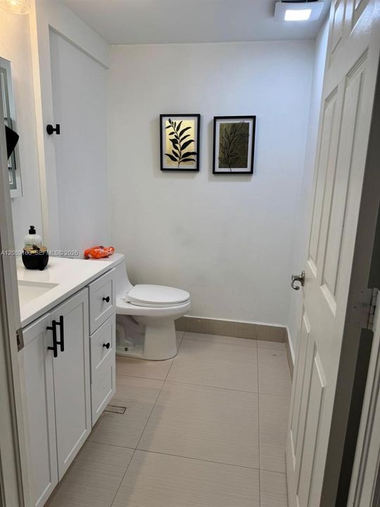 En Venta: $799,999 (4 camas, 4 baños, 2310 Pies cuadrados)